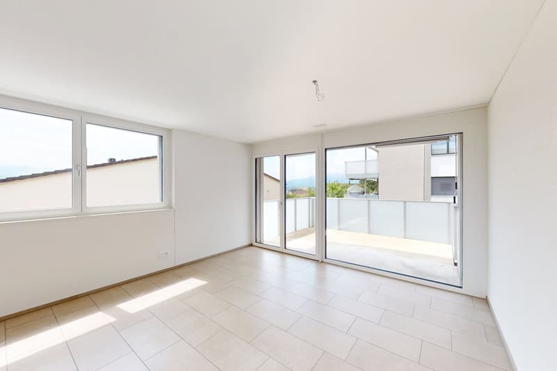 Generous, modern living! (6)