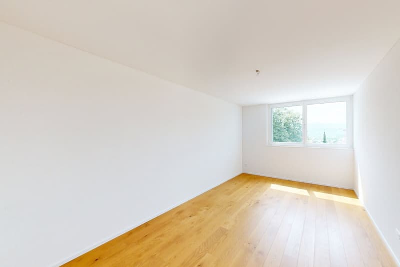 Generous, modern living! (8)