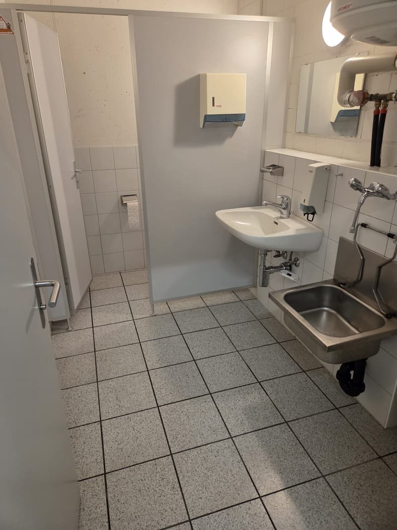 Espace commercial flexible au Thurgipark - idéal pour votre offre de services (4)