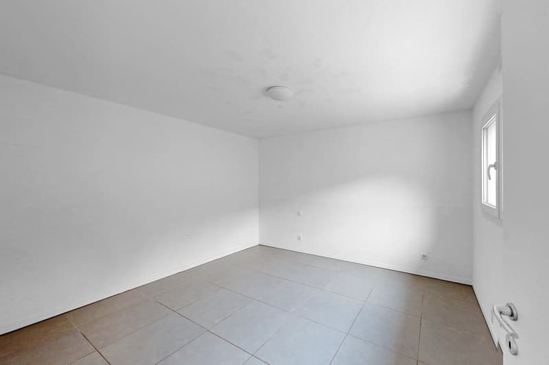 Modern comfort surrounded by green (6)