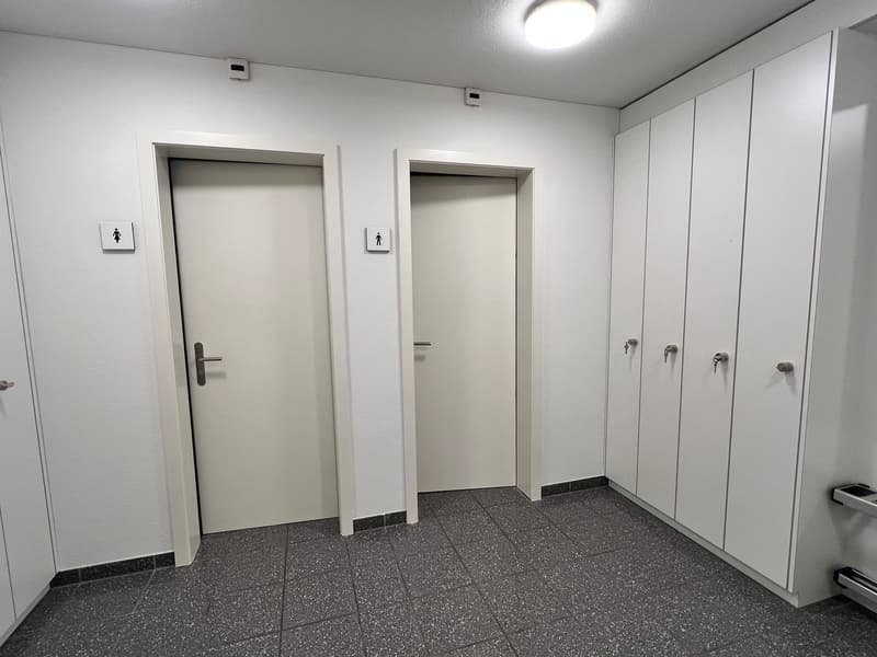 Great opportunity - spacious premises in an extremely central location! (6)