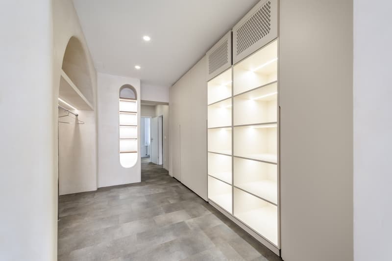 Spazio commerciale in posizione attraente (7)