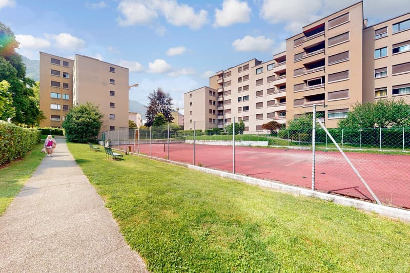 Un angolo di tranquillità tra montagne e città (1)