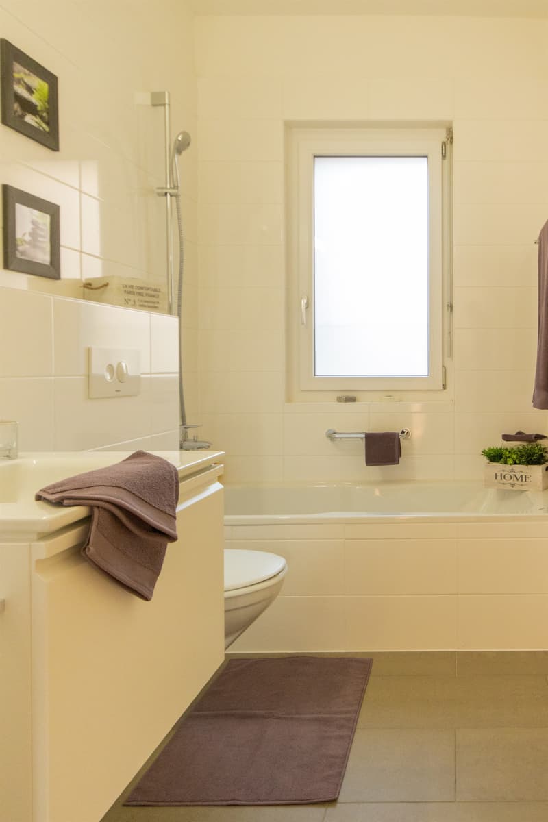 Spacious and bright rooms just a few minutes from the center (10)