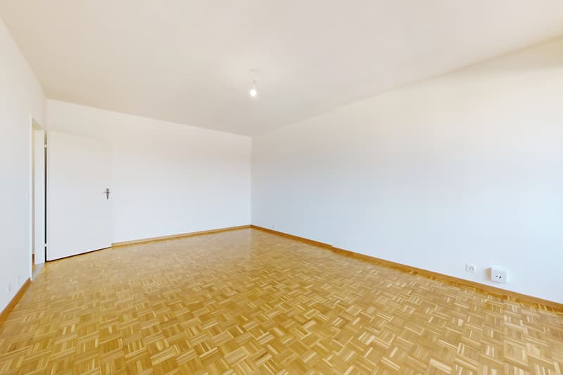 Beautiful 2-room apartment close to the city center (4)