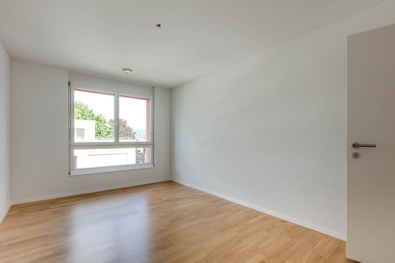 This jewel is looking for new tenants! (8)
