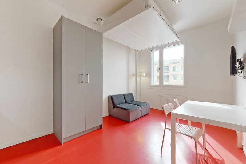 A furnished studio - Good TL CHF 300.00 offered! (5)