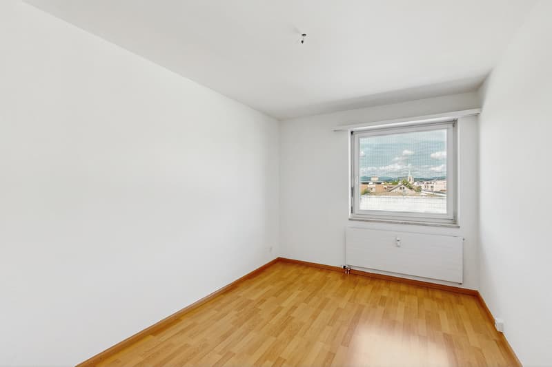 Grosszügige 4.5-Zimmerwohnung im Herzen von Birsfelden (8)