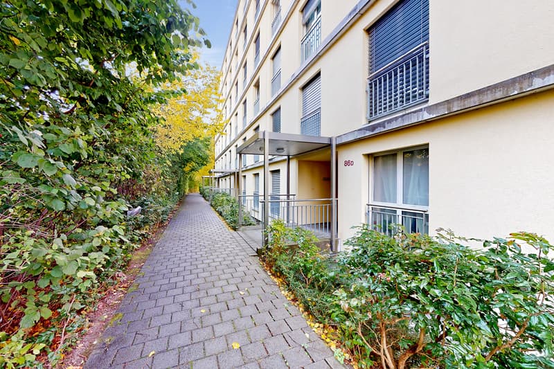 Einstellhallenplatz in Bümpliz (2)