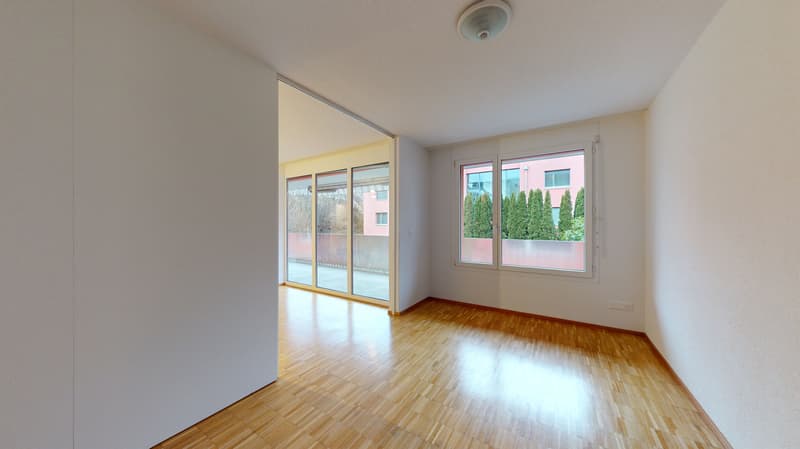 Wohnung mit Anschluss zum Garten in praktischer Lage (8)