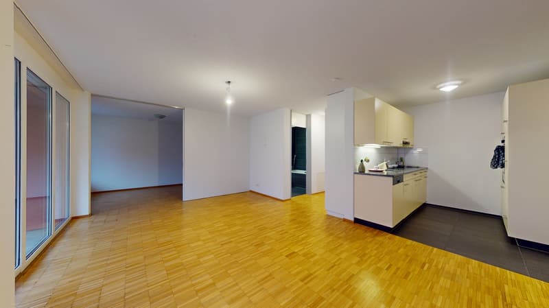 Wohnung mit Anschluss zum Garten in praktischer Lage (6)