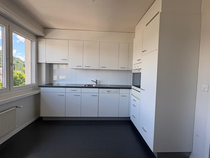 Central 4-room apartment in Burgdorf! (2)