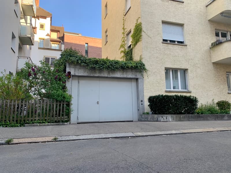 Einstellplatz im Kreis 4 - Verena-Conzett-Str. (2)