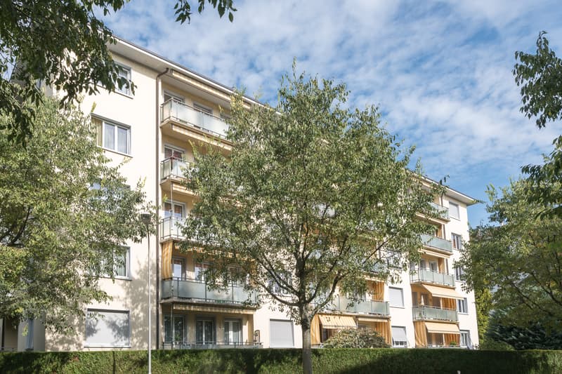 Wohnung unter dem Bahnhof (1)