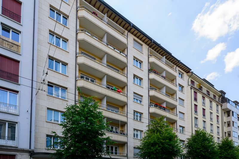 Ausseniheparkplatz zu vermieten ! (1)