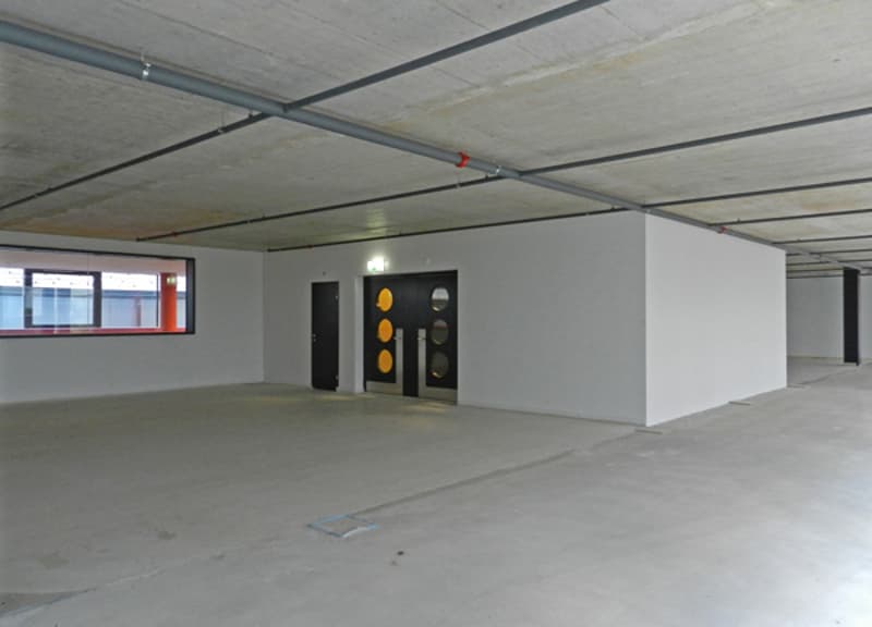 Spazio ufficio moderno in una posizione attraente a Zurigo Albisrieden (4)