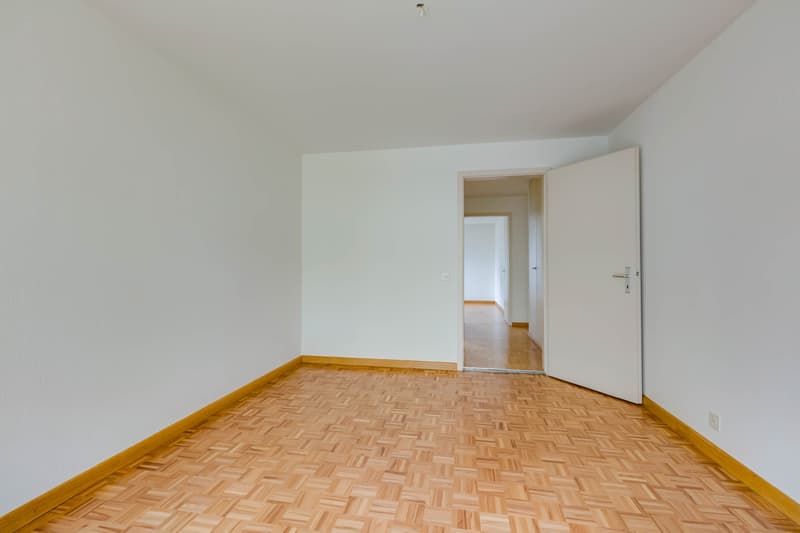 Charming and spacious with garden seating (8)