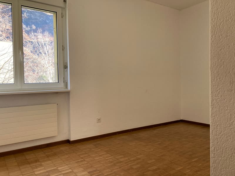 Vue sur la nature et espaces lumineux : votre nouvelle maison à Biasca (7)