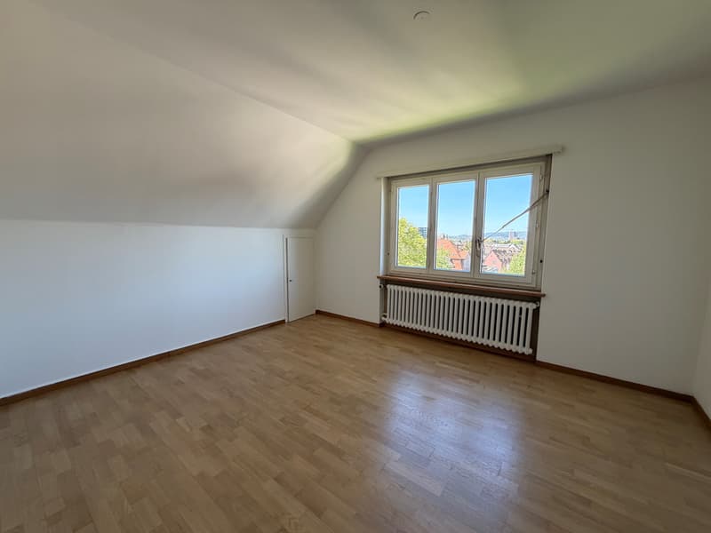 Appartement central et lumineux dans un quartier bien entretenu, limité à 1 an. (6)