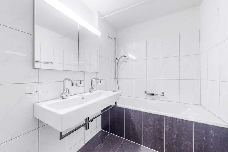 Well-maintained property in a quiet and sunny location! (8)