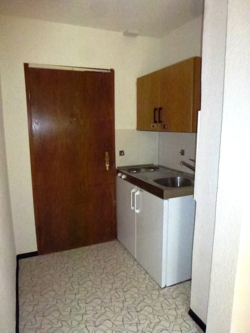 Appartamento monolocale in zona residenziale centrale (2)