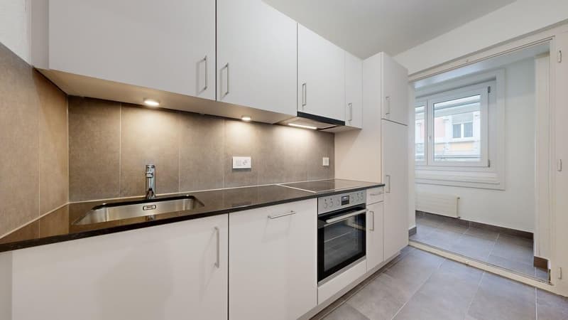 Charmantes 2-Zimmer-Wohnung im Herzen von Freiburg (1)