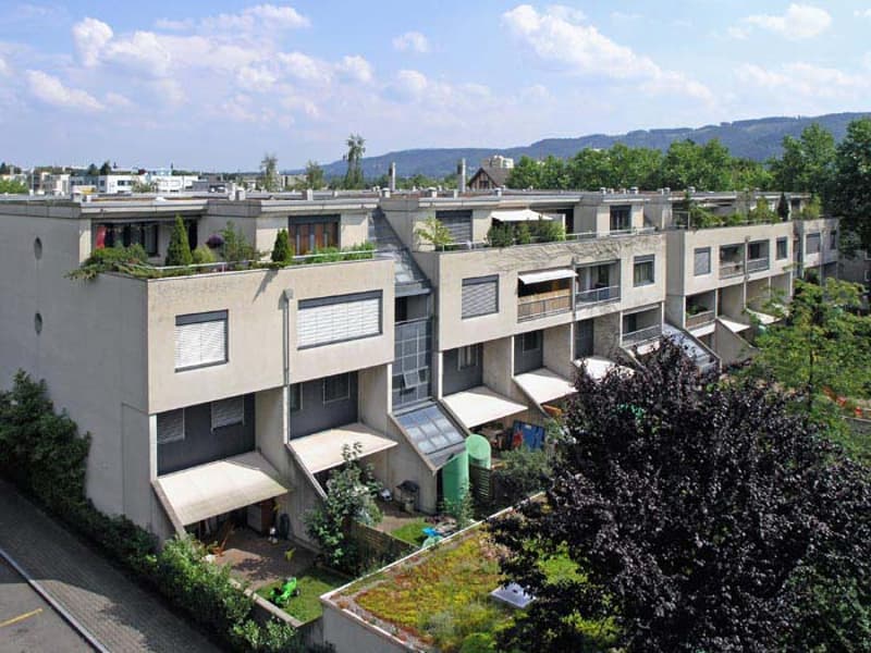 Attractive maisonette apartment with garden share (1)