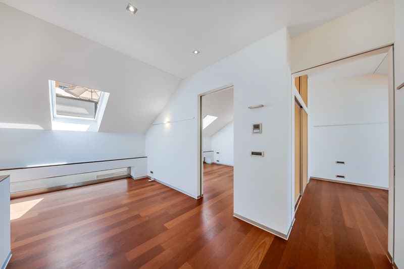 The perfect and unique apartment on two floors in district 6 (9)