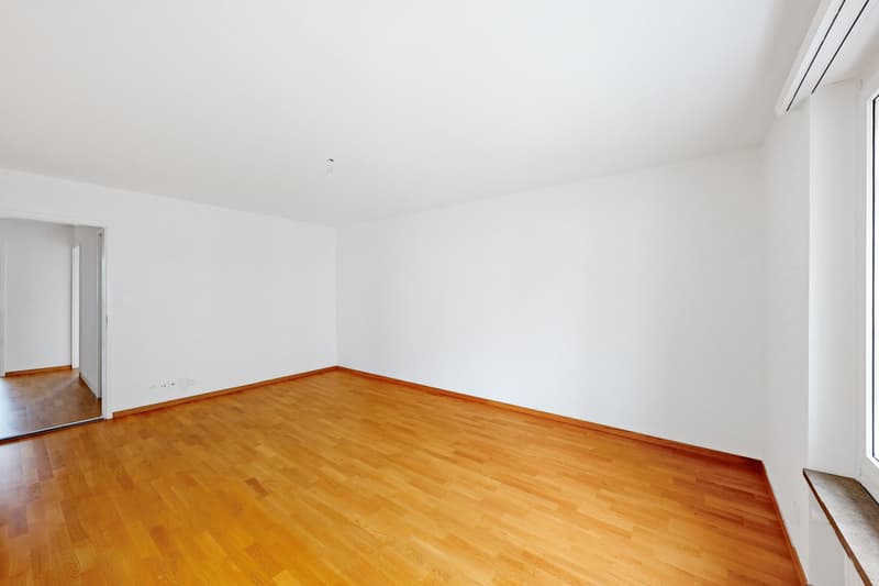 Ideal residential location - close to Zurich-Kloten Airport (6)