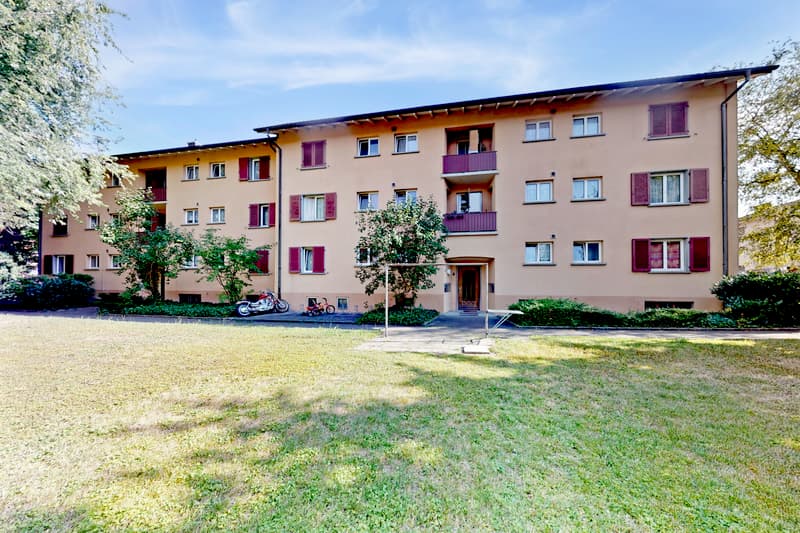 Sunny 4-room apartment in a quiet location (1)