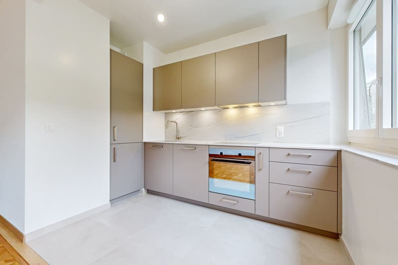 Bel appartement rénové avec une localisation parfaite! (4)