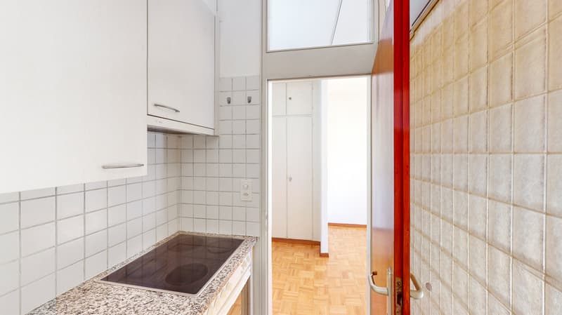 Luminoso monolocale con terrazzo in posizione strategica (6)