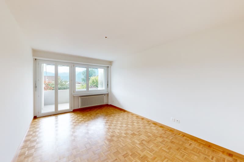 Living in a top location with a panorama of the lake and mountains (6)