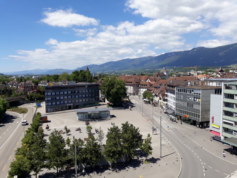 Grosszügige Wohnung direkt am Dornacherplatz sucht Sie. (8)