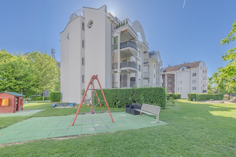 Appartement spacieux avec deux balcons dans un emplacement idéal! (9)