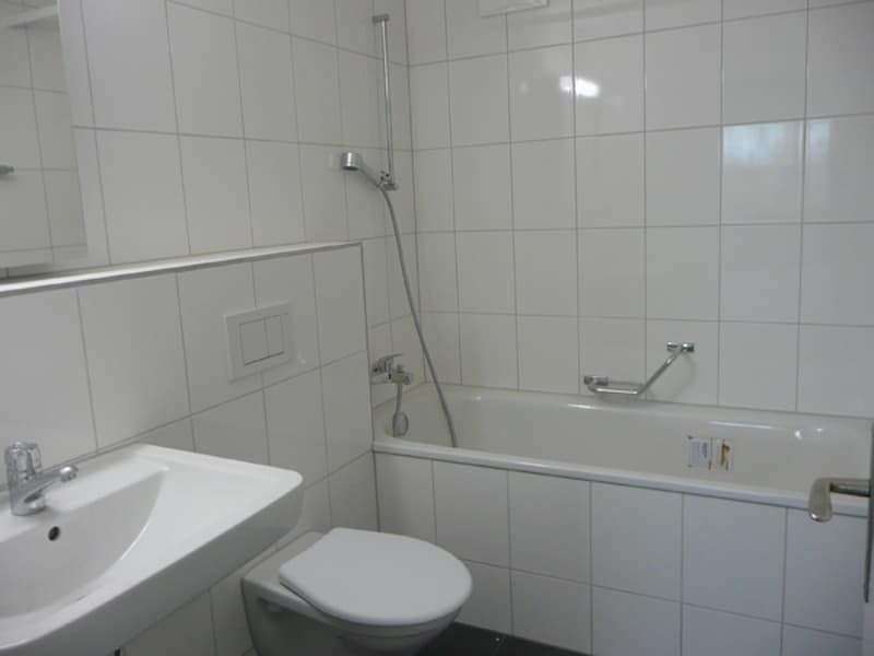 Apartment in family quarter for rent (6)