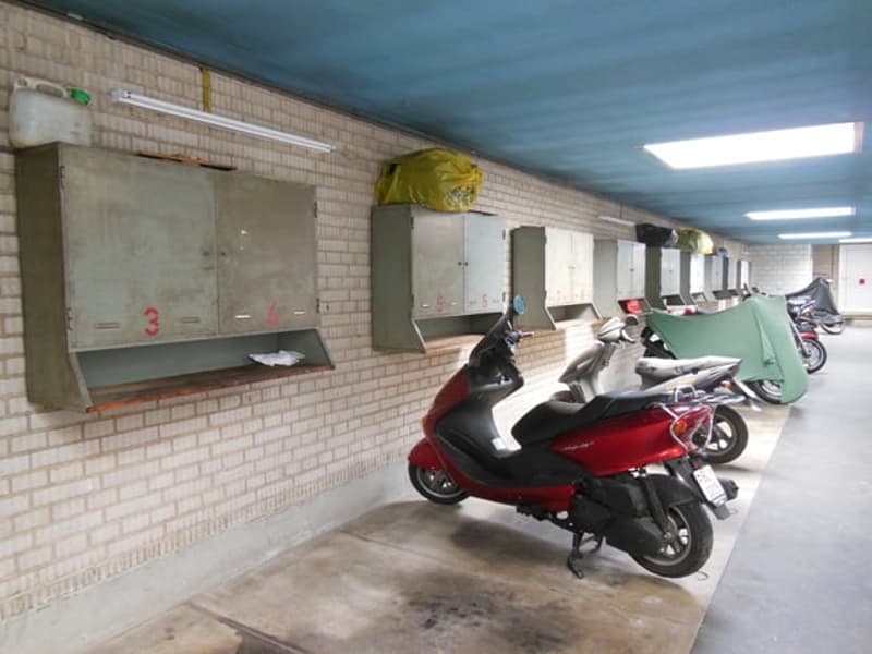 Motorradplätze an der Birseckstrasse zu vermieten (2)