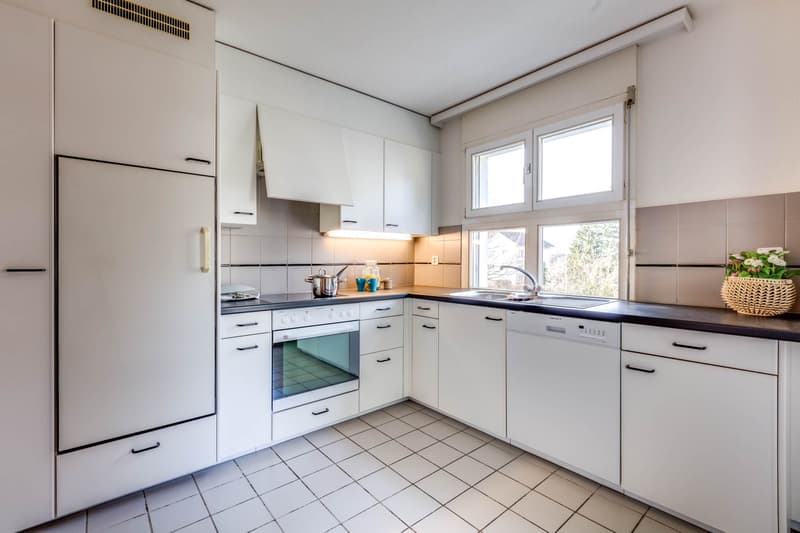 Spacious apartment with two balconies in an ideal location! (3)