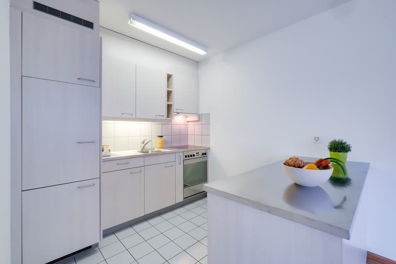 Near SBB train station with large balcony (2)