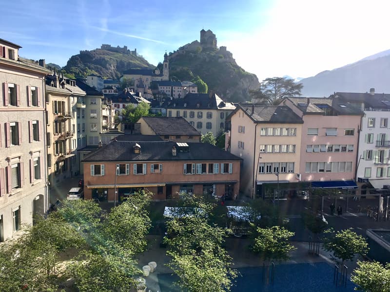 Vue imprenable sur le Château de Tourbillon ! (10)