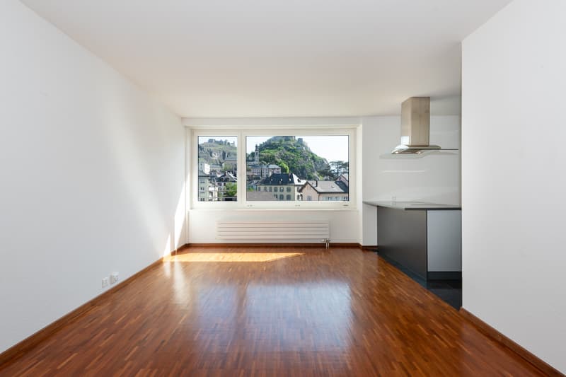 Vue imprenable sur le Château de Tourbillon ! (4)
