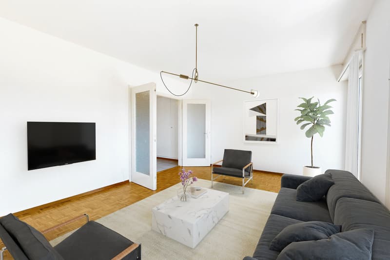 Close to the train station and city center! (3)