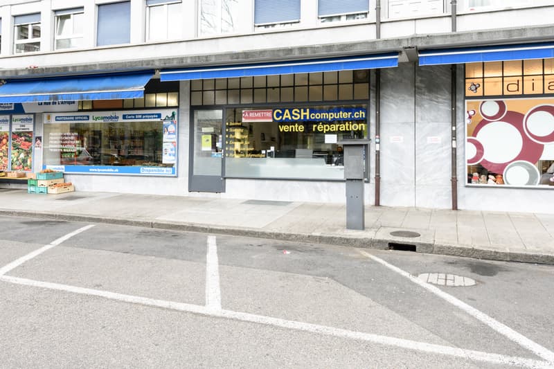 Arcade commerciale proche de la gare Cornavin (2)