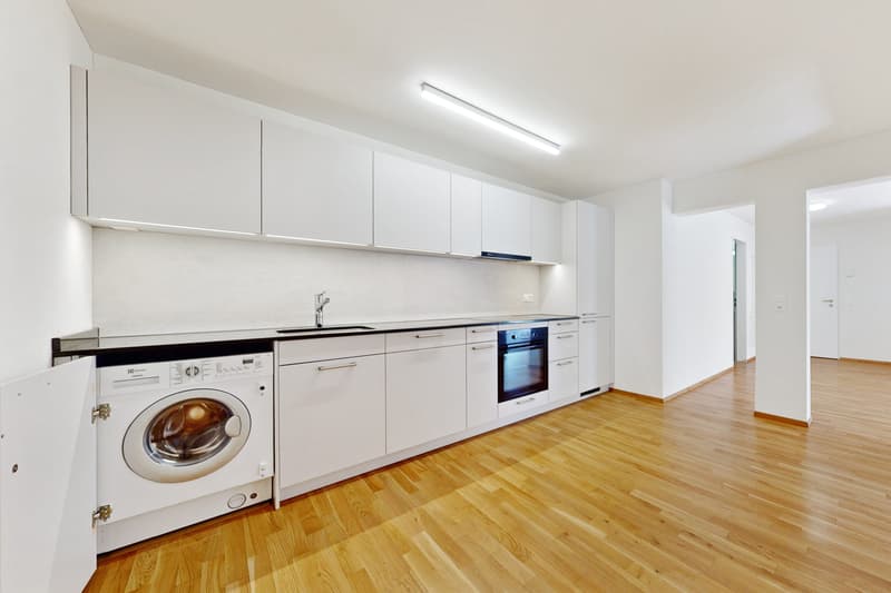 New home wanted? We have it! (2)