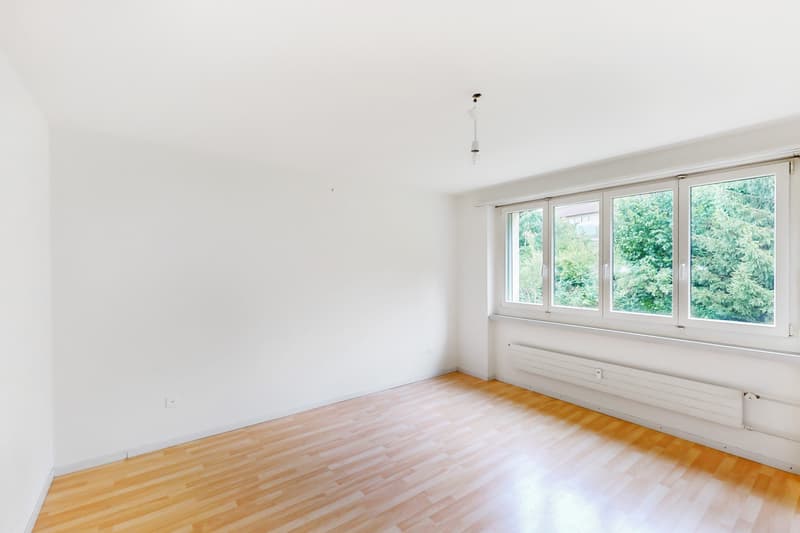 Apartment with spacious floor plan (9)
