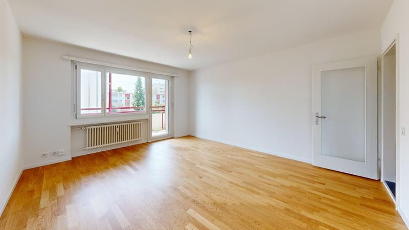 Central location, fresh renovation, lots of living comfort - FRESHLY RENOVATED! (3)