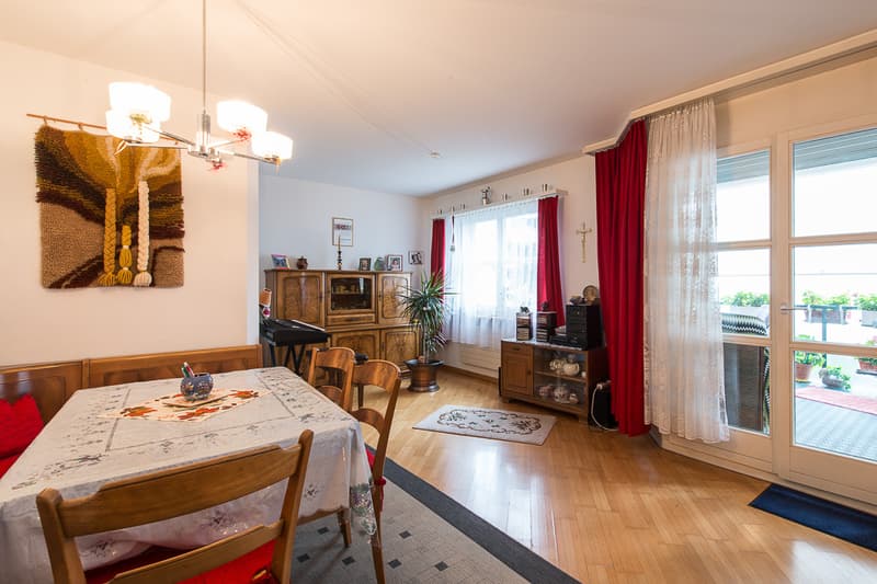 Appartamento nel centro di Neuhausen (2)