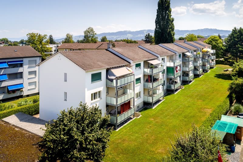 Large balcony invites you to linger! (1)