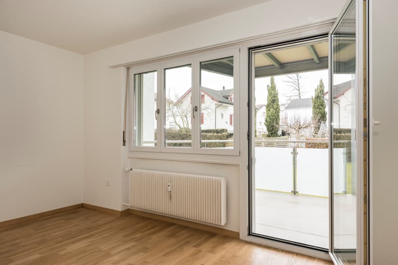 Large balcony invites you to linger! (4)
