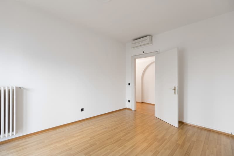 Elegant office in exclusive location (5)